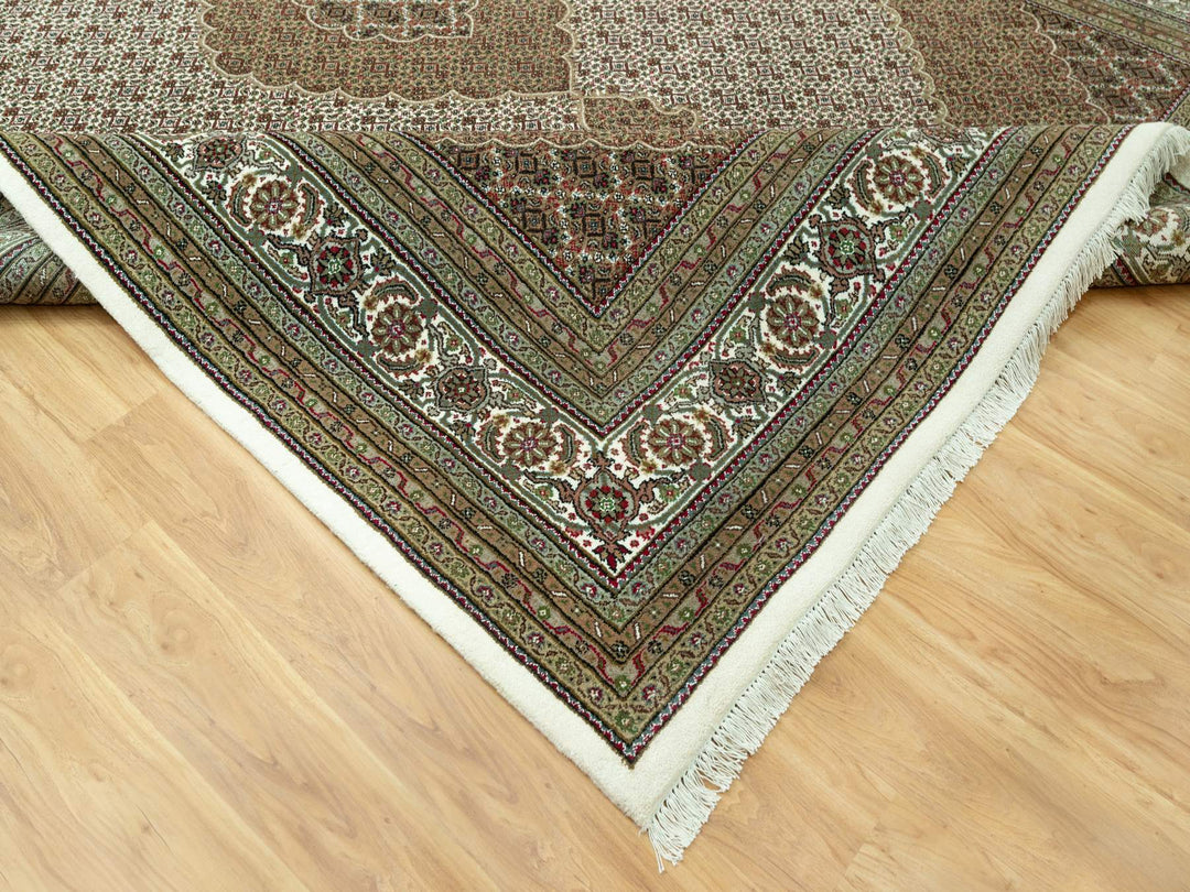 9'10" x 14'0" New Hand Knotted Ivory Wool Rectangle Oriental Rug - MOA10290622