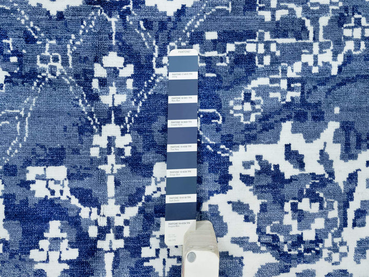 10'0" x 10'0" New Hand Knotted Blue Wool & Silk Square Oriental Rug - MOA10290669