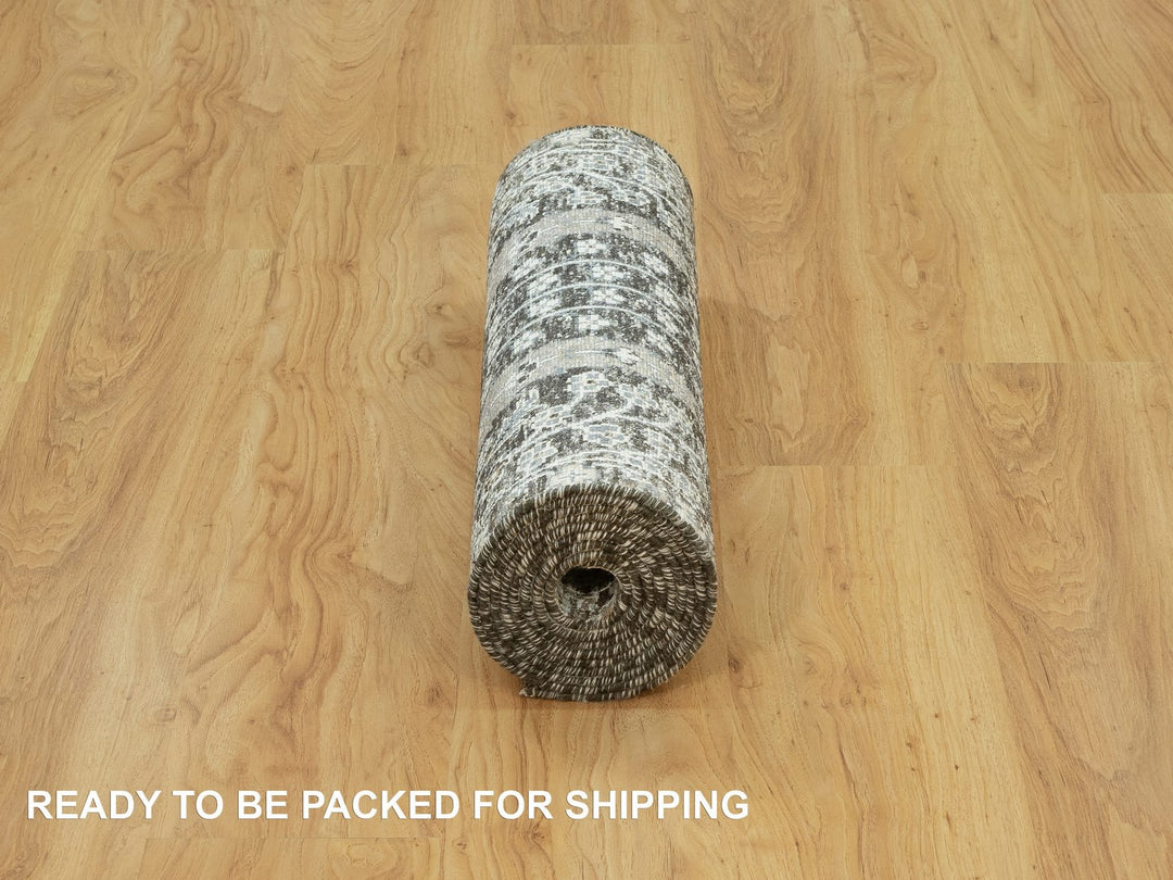 2'6" x 10'0" New Hand Knotted Grey Wool & Silk Runner Oriental Rug - MOA10290680