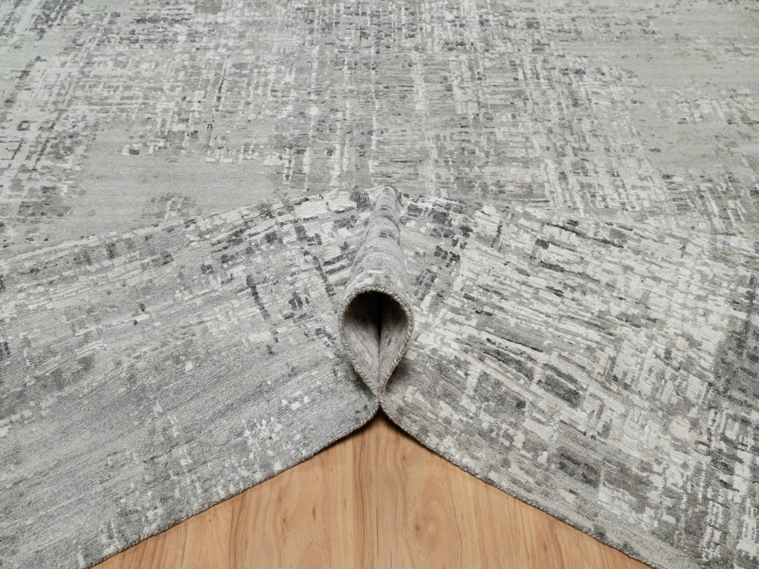 10'0" x 10'2" New Hand Knotted Grey Wool Square Oriental Rug - MOA10290842