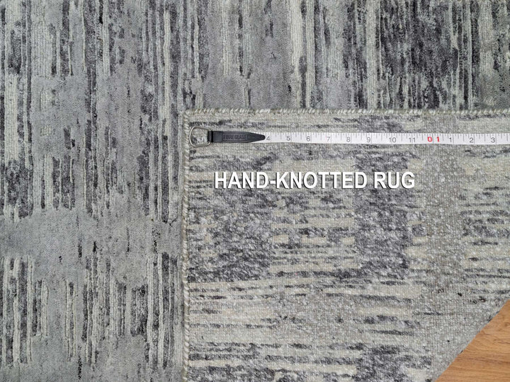 2'6" x 11'8" New Hand Knotted Grey Wool Runner Oriental Rug - MOA10290844