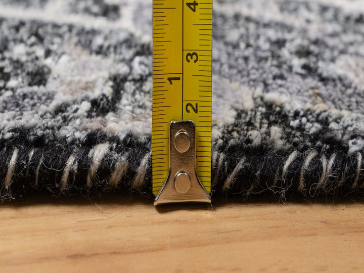 1'11" x 3'0" New Hand Knotted Black Wool & Silk Rectangle Oriental Rug - MOA10290949