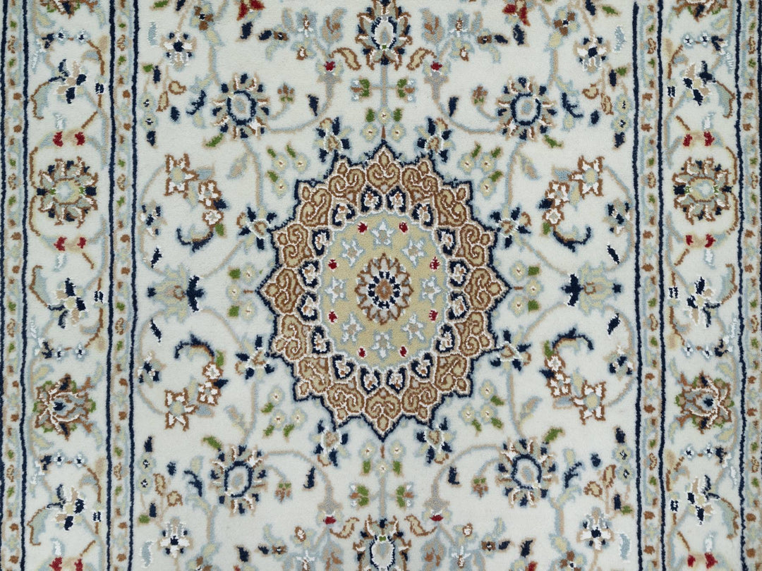 2'8" x 17'8" New Hand Knotted Ivory Wool & Silk Runner Oriental Rug - MOA10290974