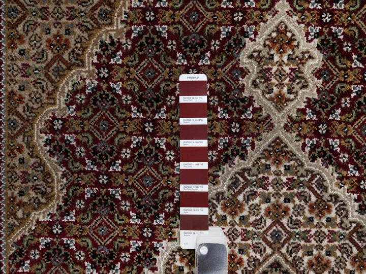 4'0" x 6'2" New Hand Knotted Red Wool Rectangle Oriental Rug - MOA10290983