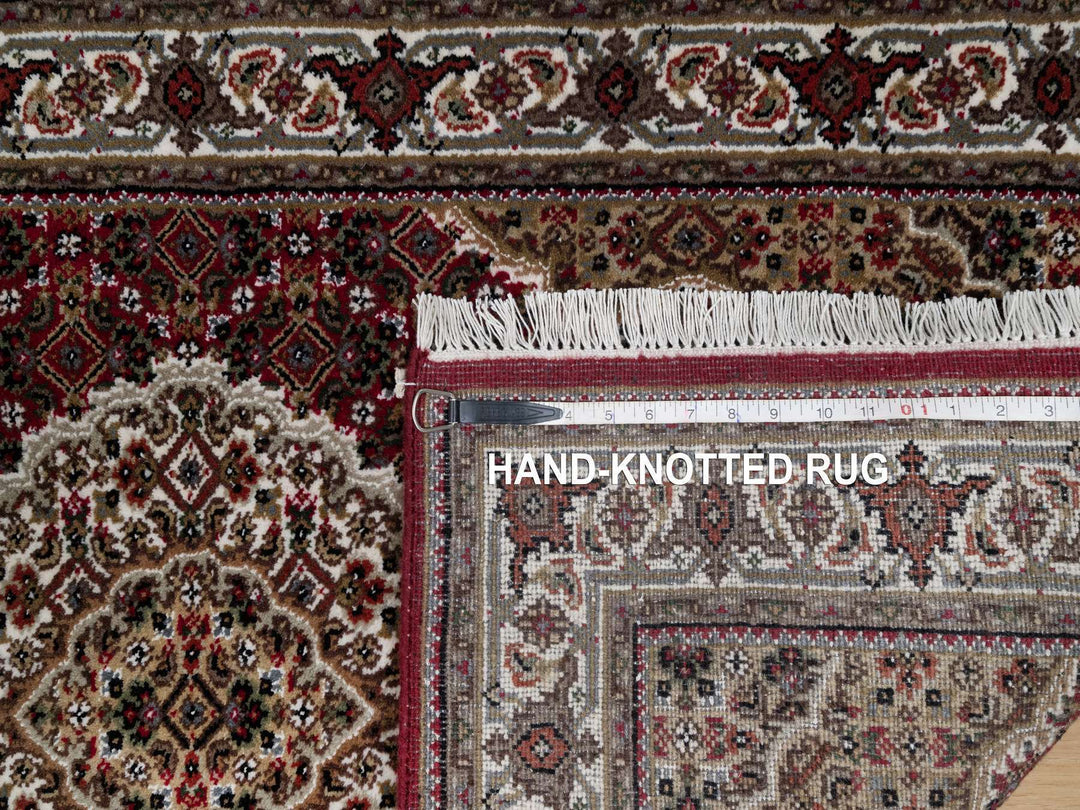 2'10" x 5'1" New Hand Knotted Red Wool Rectangle Oriental Rug - MOA10290984