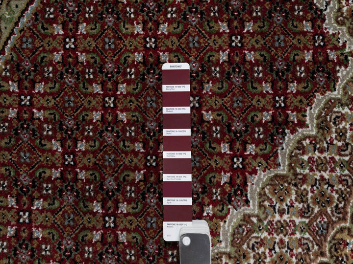 6'0" x 6'0" New Hand Knotted Red Wool Round Oriental Rug - MOA10291023