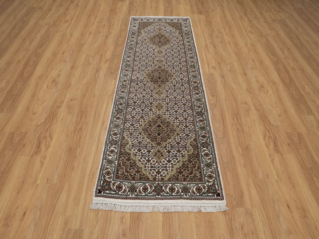 2'10" x 8'0" New Hand Knotted Ivory Wool Runner Oriental Rug - MOA10291025