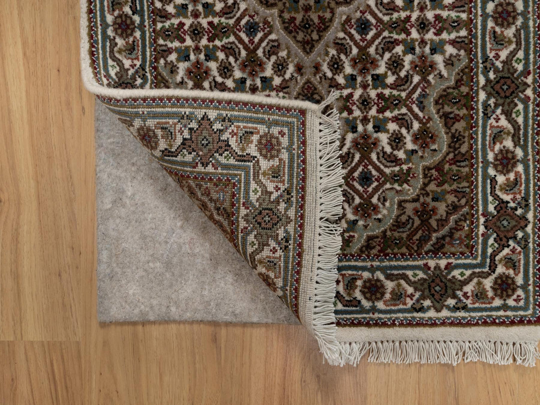2'0" x 3'0" New Hand Knotted Ivory Wool Rectangle Oriental Rug - MOA10291030