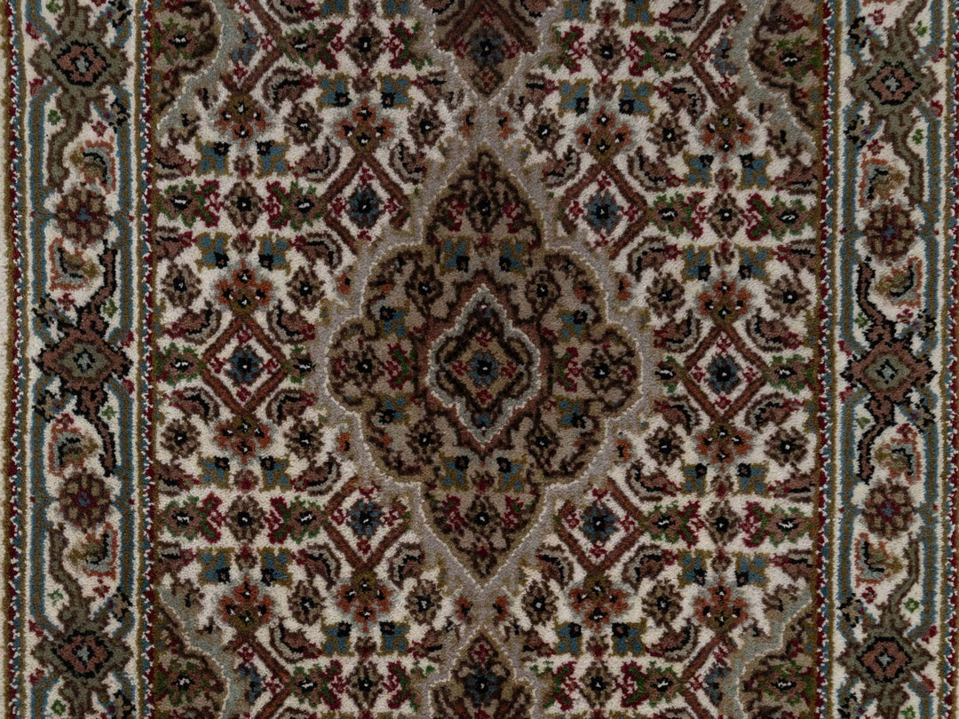 2'0" x 3'0" New Hand Knotted Ivory Wool Rectangle Oriental Rug - MOA10291030