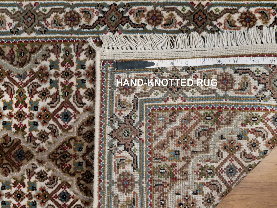 2'0" x 3'0" New Hand Knotted Ivory Wool Rectangle Oriental Rug - MOA10291030
