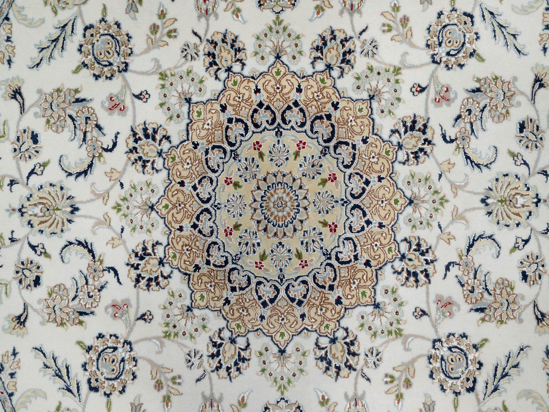8'1" x 8'1" New Hand Knotted Ivory Wool & Silk Round Oriental Rug - MOA10291036