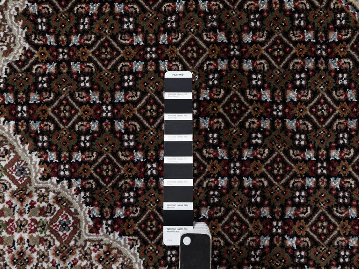 8'0" x 8'0" New Hand Knotted Black Wool Round Oriental Rug - MOA10291041