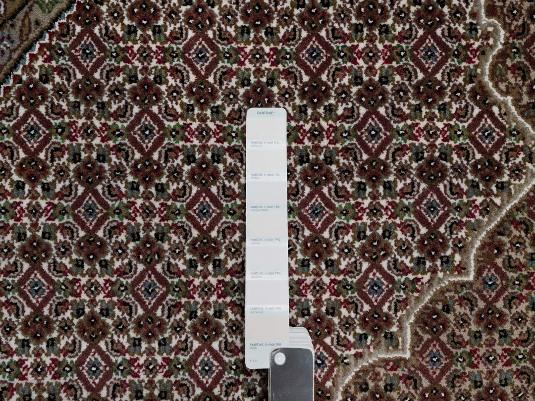 7'6" x 7'6" New Hand Knotted Ivory Wool Round Oriental Rug - MOA10291042