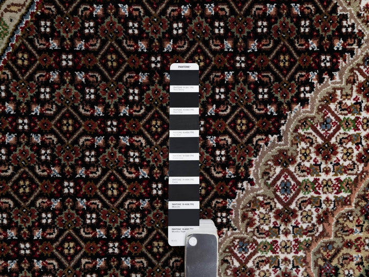 6'0" x 6'0" New Hand Knotted Black Wool Round Oriental Rug - MOA10291043