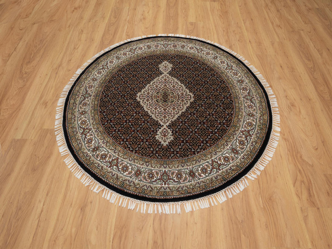 4'10" x 4'10" New Hand Knotted Black Wool Round Oriental Rug - MOA10291077