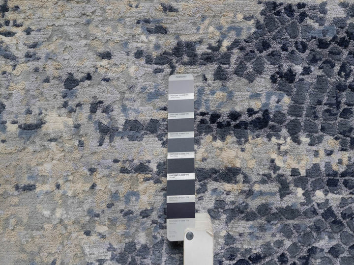 2'7" x 7'11" New Hand Knotted Grey Wool & Silk Runner Oriental Rug - MOA10291209