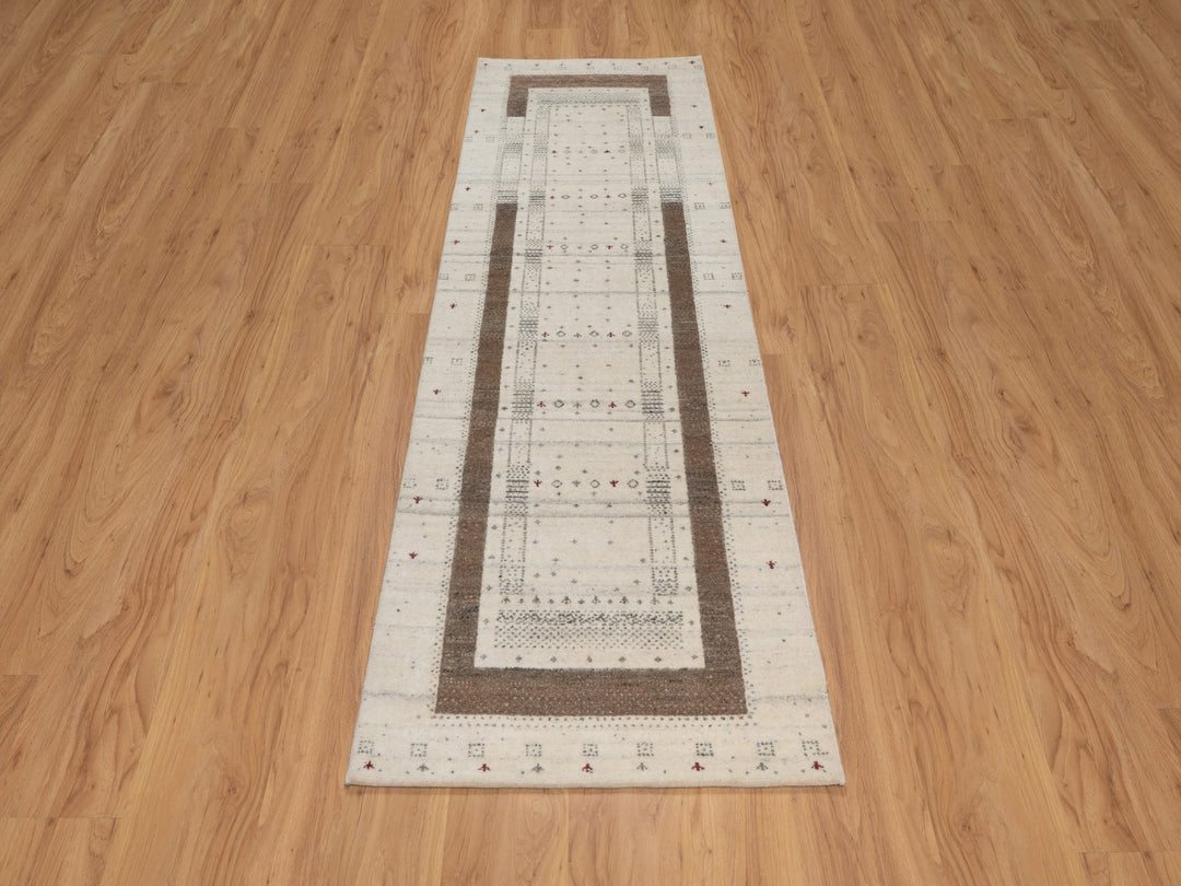 2'8" x 7'11" New Hand Knotted Ivory Wool Runner Oriental Rug - MOA10291259