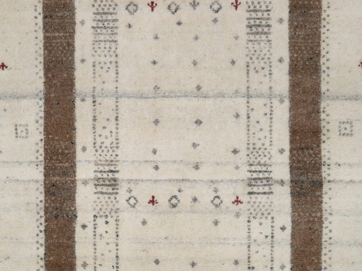 2'8" x 7'11" New Hand Knotted Ivory Wool Runner Oriental Rug - MOA10291259
