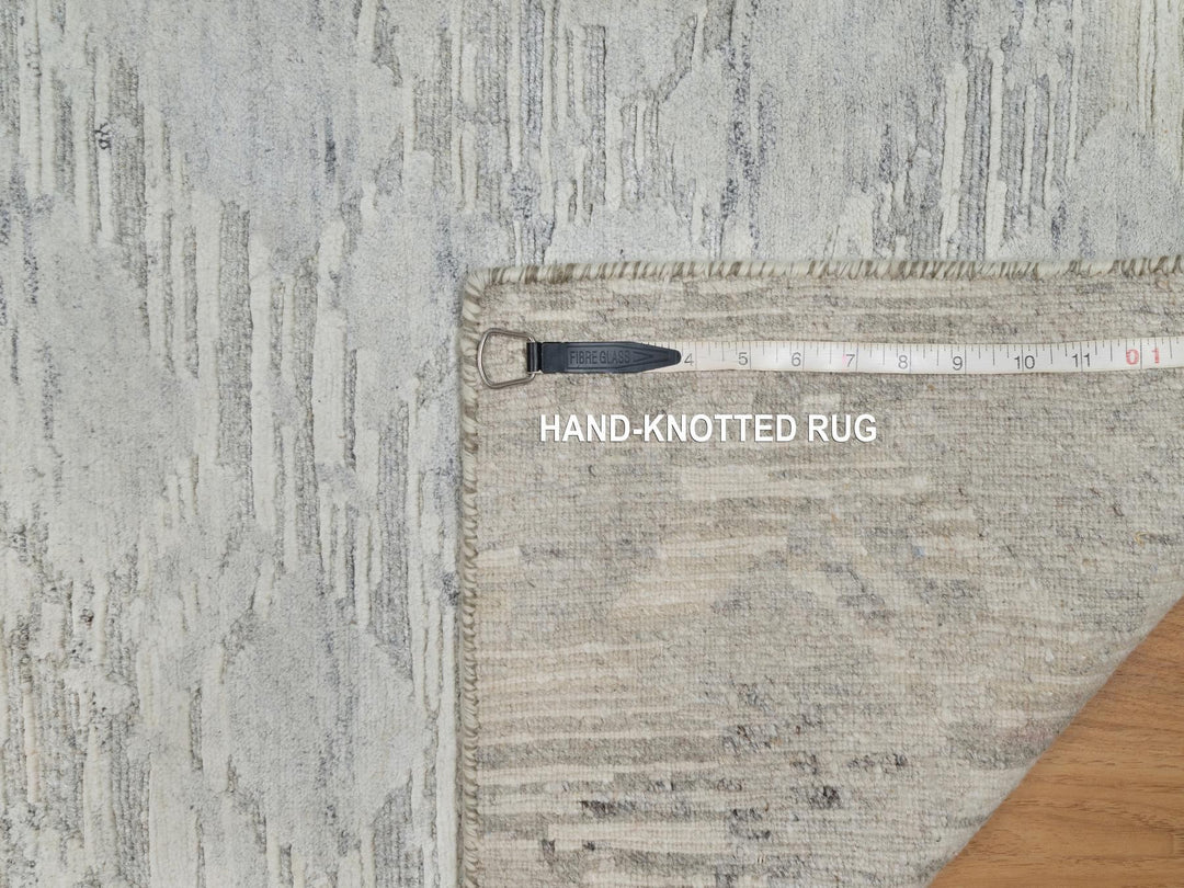 2'0" x 3'0" New Hand Knotted Grey Wool Rectangle Oriental Rug - MOA10291274