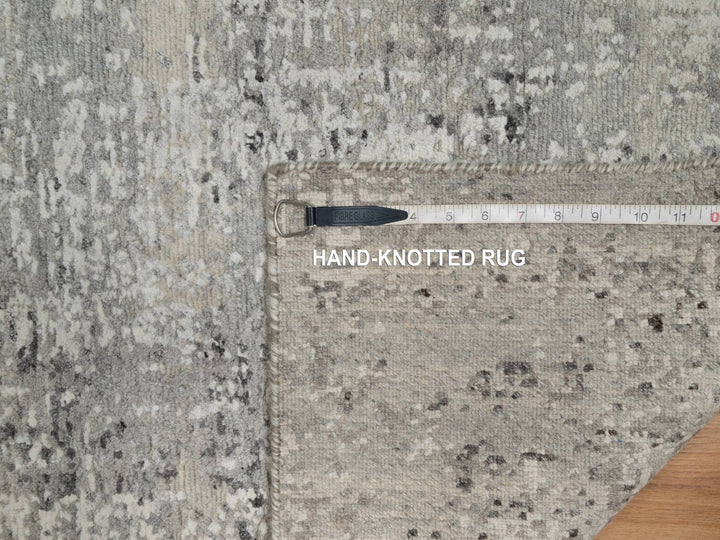 2'0" x 3'0" New Hand Knotted Grey Wool Rectangle Oriental Rug - MOA10291278