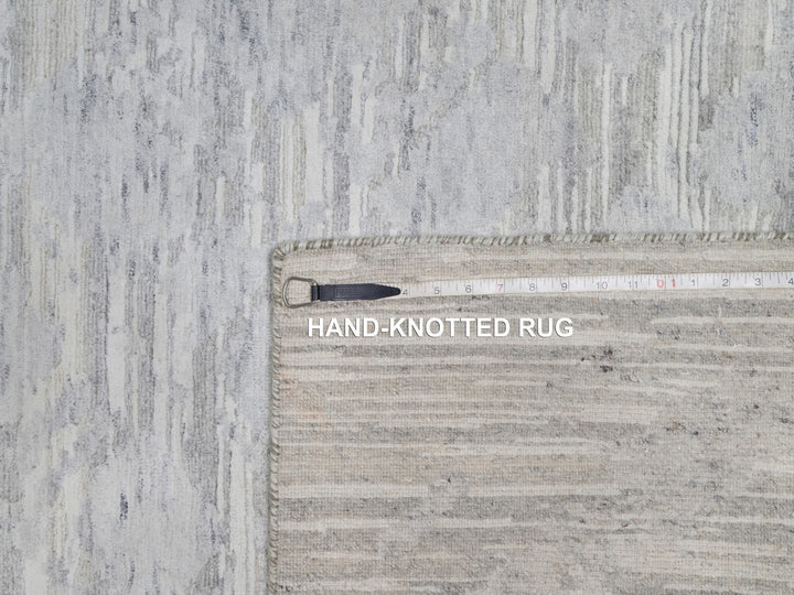 4'1" x 6'0" New Hand Knotted Grey Wool Rectangle Oriental Rug - MOA10291281