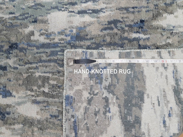 2'7" x 10'2" New Hand Knotted Ivory Wool & Silk Runner Oriental Rug - MOA10291290