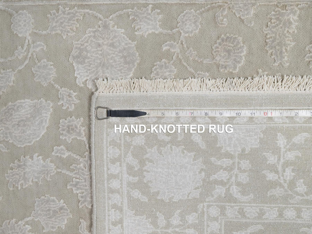 4'9" x 6'10" New Hand Knotted Grey Wool & Silk Rectangle Oriental Rug - MOA10291356