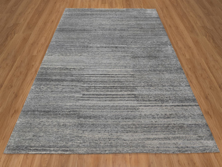 8'0" x 9'10" New Hand Knotted Grey Wool Rectangle Oriental Rug - MOA10291418