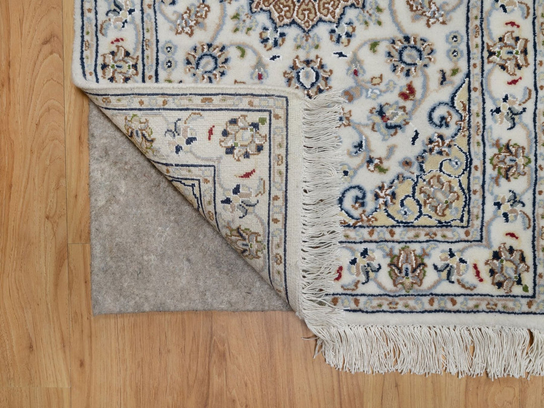 2'0" x 3'1" New Hand Knotted Ivory Wool & Silk Rectangle Oriental Rug - MOA10291539