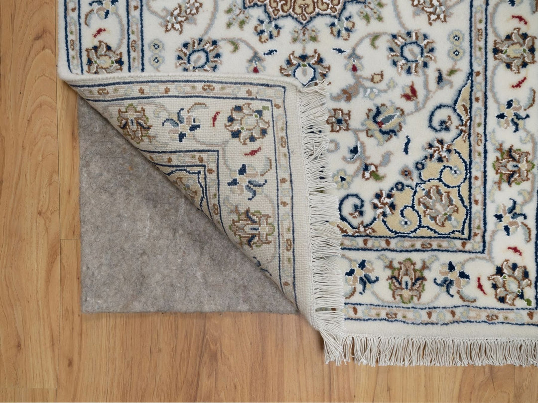 2'0" x 3'2" New Hand Knotted Ivory Wool & Silk Rectangle Oriental Rug - MOA10291540