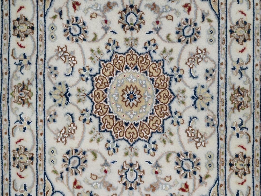 2'0" x 3'2" New Hand Knotted Ivory Wool & Silk Rectangle Oriental Rug - MOA10291540