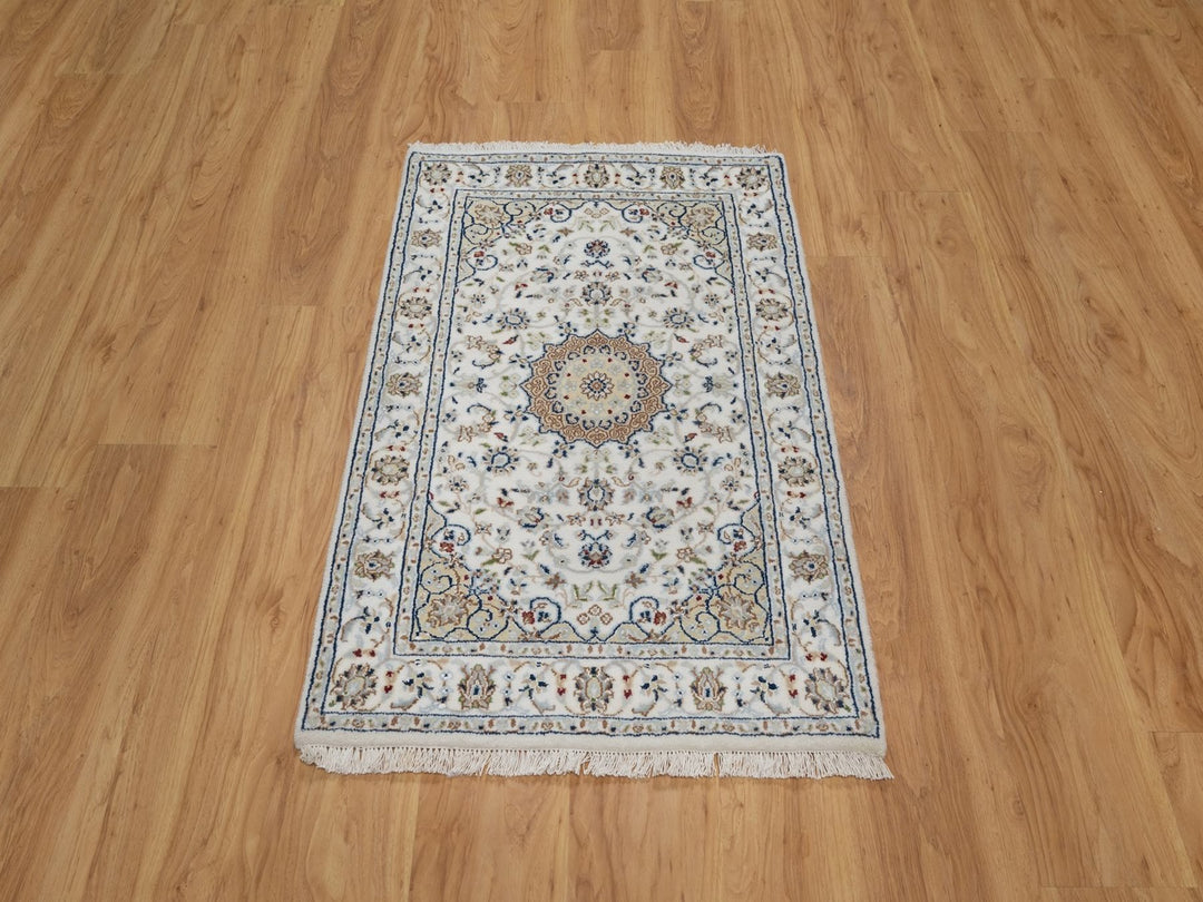 2'7" x 4'0" New Hand Knotted Ivory Wool & Silk Rectangle Oriental Rug - MOA10291542