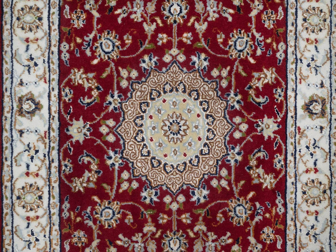 2'6" x 6'0" New Hand Knotted Red Wool & Silk Runner Oriental Rug - MOA10291552