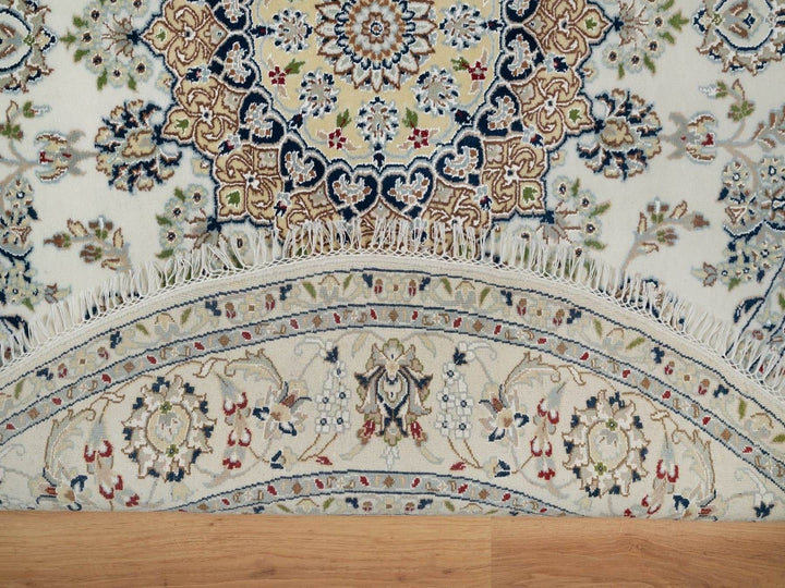 5'11" x 5'11" New Hand Knotted Ivory Wool & Silk Round Oriental Rug - MOA10291561