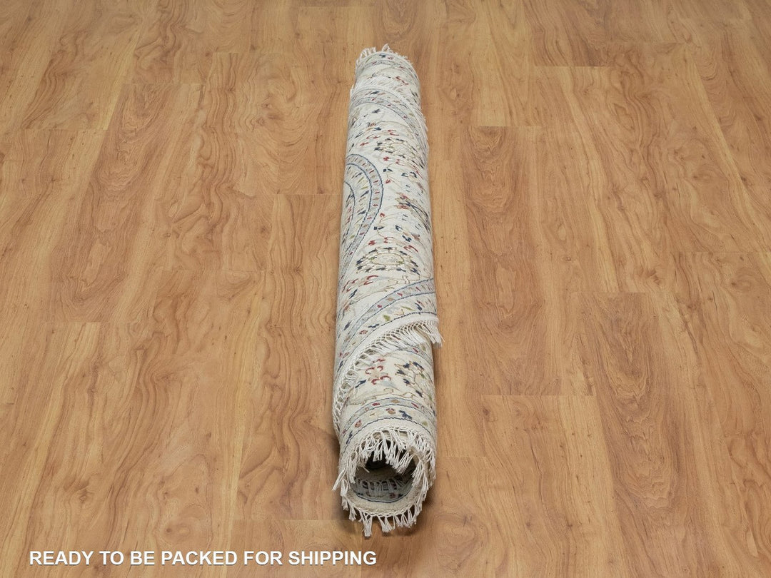 5'11" x 5'11" New Hand Knotted Ivory Wool & Silk Round Oriental Rug - MOA10291561