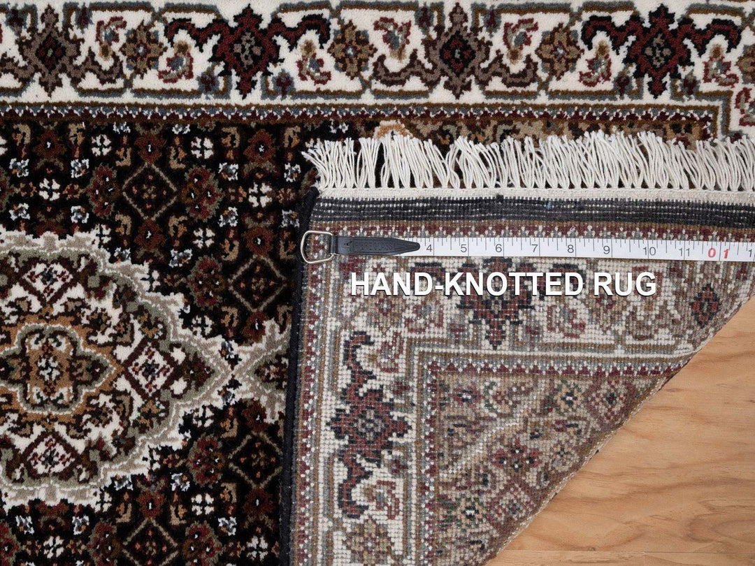 2'0" x 4'2" New Hand Knotted Black Wool Rectangle Oriental Rug - MOA10291568