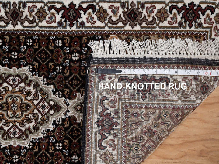 2'0" x 4'1" New Hand Knotted Black Wool Rectangle Oriental Rug - MOA10291569