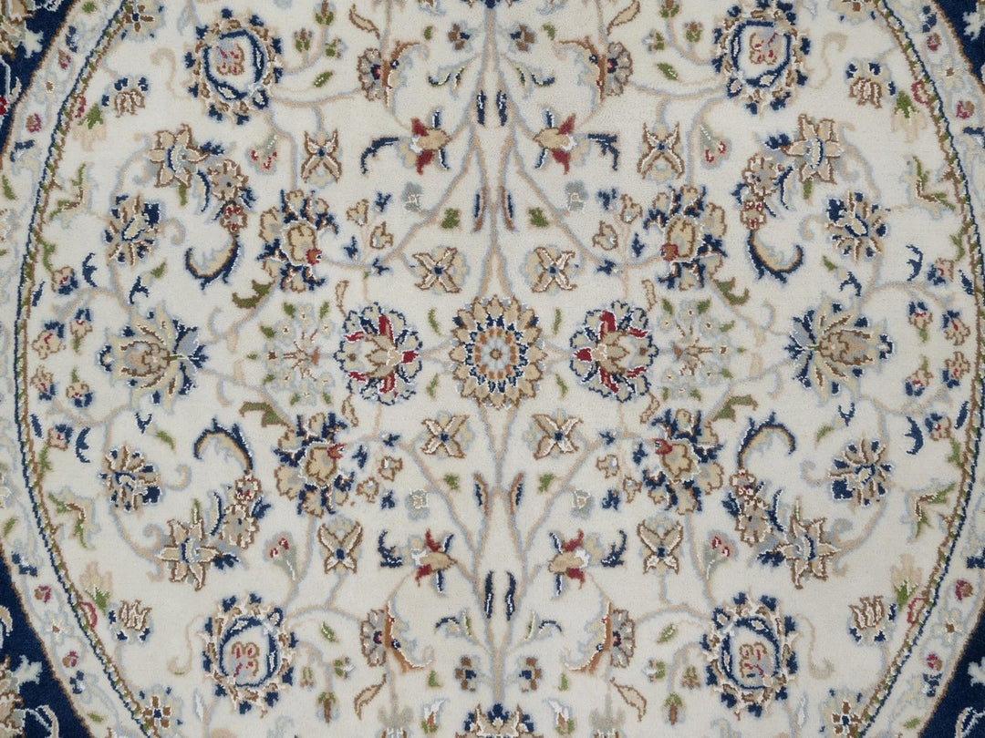 4'10" x 4'11" New Hand Knotted Ivory Wool & Silk Round Oriental Rug - MOA10291580