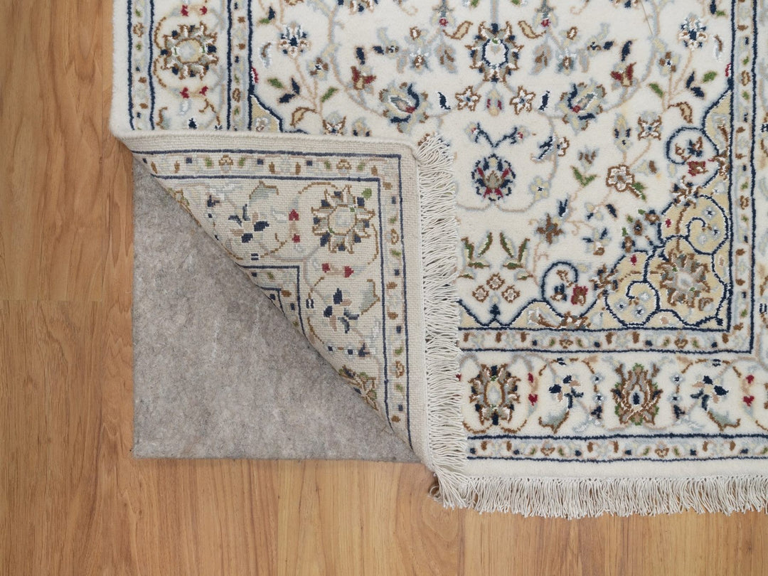 2'7" x 8'0" New Hand Knotted Ivory Wool & Silk Runner Oriental Rug - MOA10291584