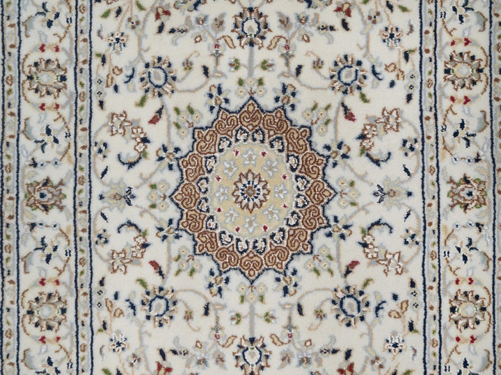 2'7" x 8'0" New Hand Knotted Ivory Wool & Silk Runner Oriental Rug - MOA10291584