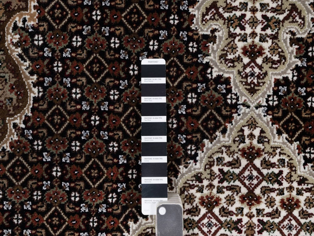 5'0" x 7'0" New Hand Knotted Black Wool Rectangle Oriental Rug - MOA10291587