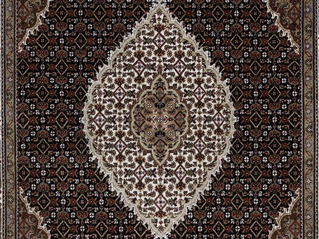 5'0" x 7'0" New Hand Knotted Black Wool Rectangle Oriental Rug - MOA10291587