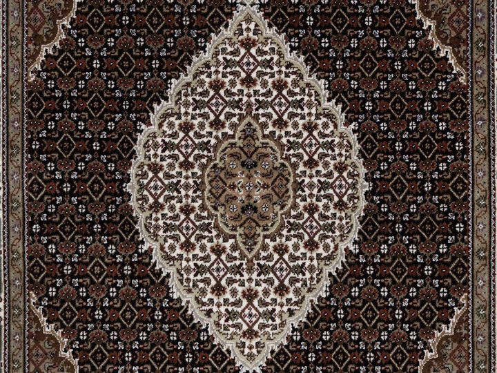 5'0" x 7'0" New Hand Knotted Black Wool Rectangle Oriental Rug - MOA10291587