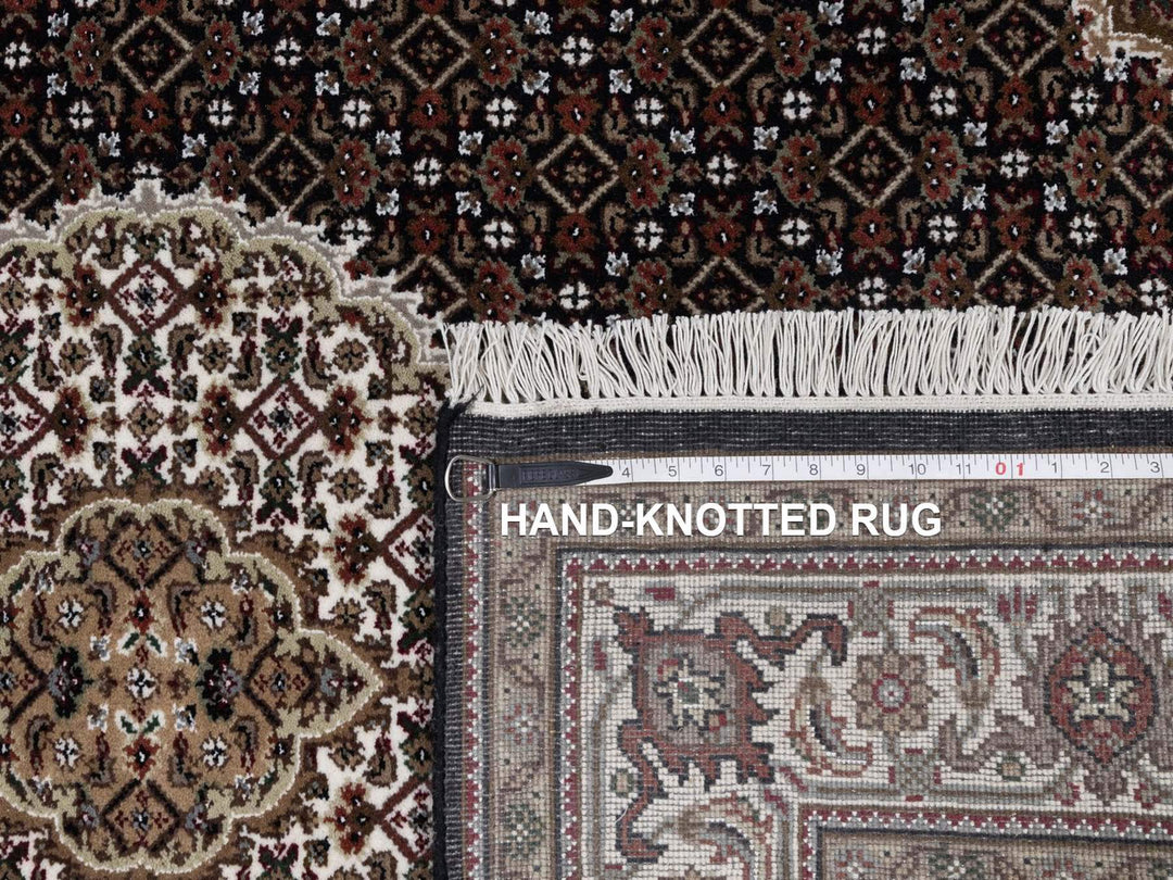 5'0" x 7'0" New Hand Knotted Black Wool Rectangle Oriental Rug - MOA10291587