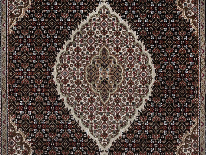4'9" x 6'9" New Hand Knotted Black Wool Rectangle Oriental Rug - MOA10291588