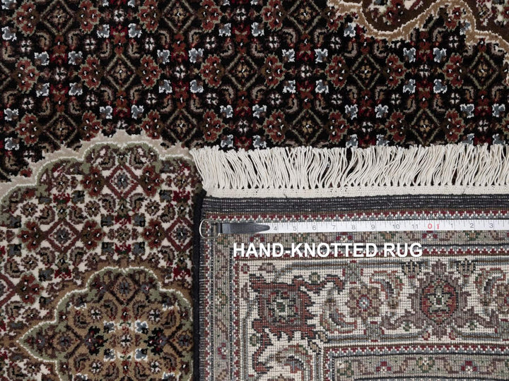 4'9" x 6'9" New Hand Knotted Black Wool Rectangle Oriental Rug - MOA10291588