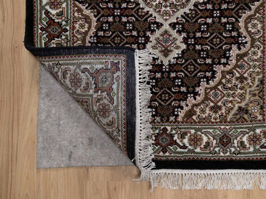 2'9" x 7'11" New Hand Knotted Black Wool Runner Oriental Rug - MOA10291612