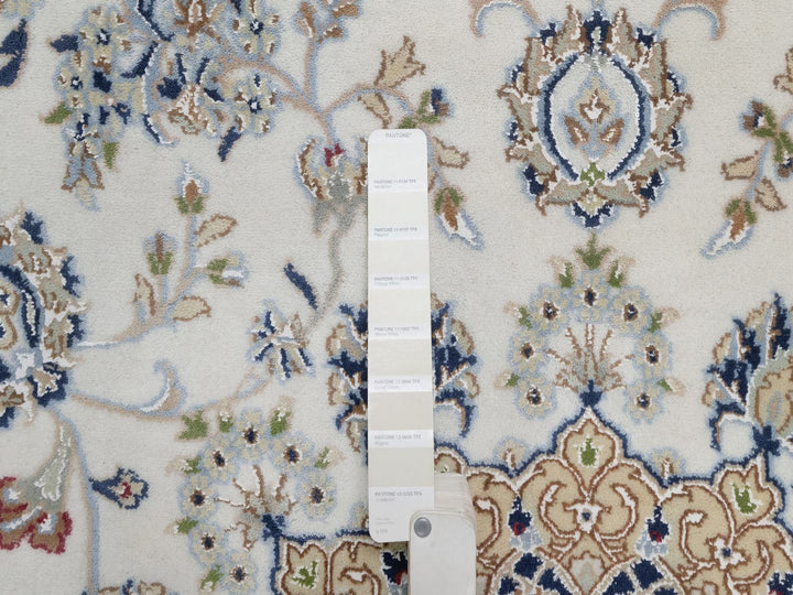 8'2" x 8'2" New Hand Knotted Ivory Wool & Silk Round Oriental Rug - MOA10291625
