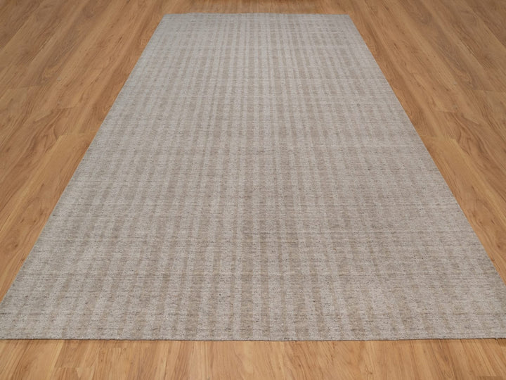 9'11" x 14'0" New Hand Loomed Brown Wool Rectangle Oriental Rug - MOA10291661