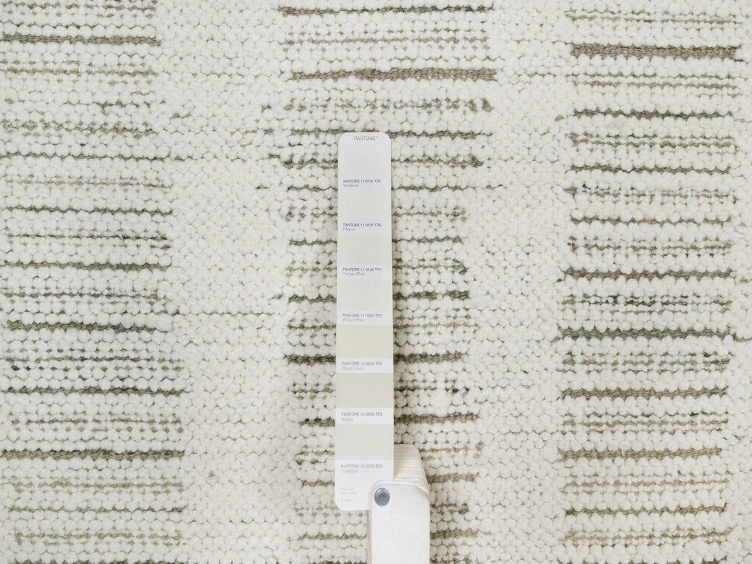 2'6" x 9'11" New Hand Woven Ivory Wool Runner Oriental Rug - MOA10291727